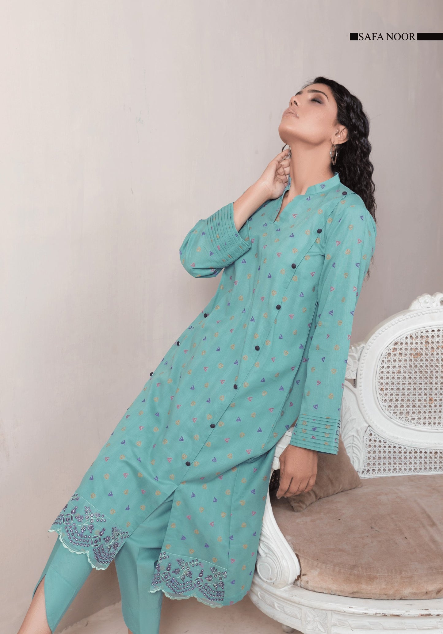 SAFA NOOR JHOOM