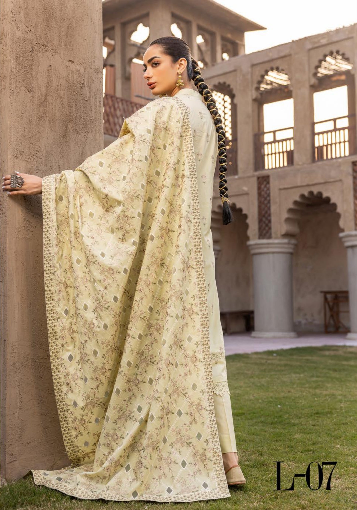 NOOR-E-CHASHAM
